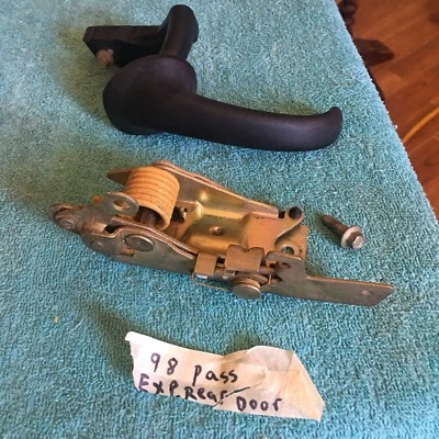 1998 Ford Expedition Passenger Side Rear Inner Door Handle Assembly  - Image 1 of 4