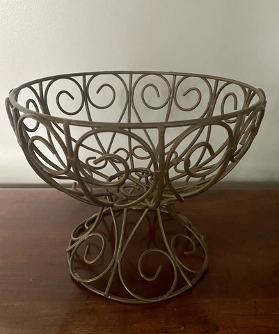 VINTAGE WIRE METAL SCROLL WORK PEDESTAL BASKET COMPOTE  ART DECO STYLE Cover