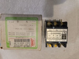 GE Electric 3 pole Double Break 40 Contactor CR353AD3AH1BB 10G19 24V Lennox HVAC - Picture 1 of 9