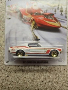 Hot Wheels 2015 Holiday Hot Rods 67 Custom Mustang White Mint On Mint Card Neu - Bild 1 von 7