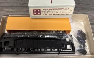 C&BT Shops HO Kit 07300 Iced Refrigerator Car Undecorated NOS - Picture 1 of 3