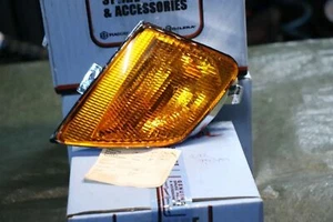 original Blinker vorne links NEU 291049 Piaggio SKR 125 150 Quartz 50 Indicator - Bild 1 von 4