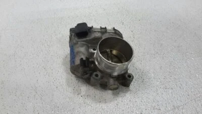 Cuerpo de acelerador de inyección de combustible usado se adapta a: Land Rover Lr2 2013 2,0 grado A Foto 1 de 4