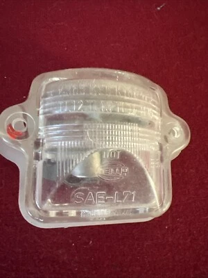 Оригинальный фонарь в сборе для багажника 1965-1988 Porsche 911 912 930  - Изображение 1 из 4