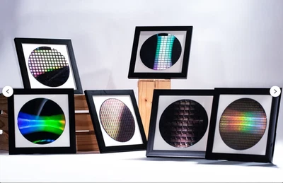 Pantalla de obleas de silicona enmarcada para microchips CPU vintage arte de pared tecnológico Foto 1 de 4