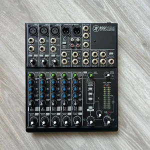 Mackie 802-VLZ4 8-Channel Analog Mixer - Picture 1 of 6