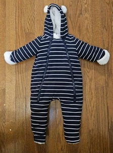 Tuta da neve BABY GAP simpatica orsetto in cotone, blu navy, righe bianche, taglia 3-6 mo foderata sherpa - Foto 1 di 3