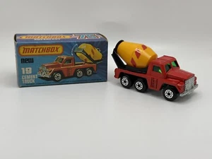 MATCHBOX SUPERFAST NO. 19 CEMENT TRUCK RED BODY LEMON YELLOW BARREL 1976 VINTAGE - Picture 1 of 8
