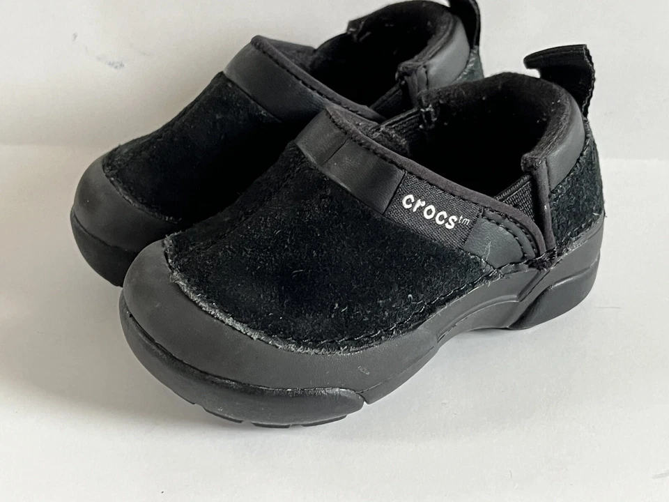 Zapatos Crocs Bebé Niño Pequeño Talla 4 Negro Gamuza Cuero Sin Cordones Zuecos Zapatos Foto 1 de 4
