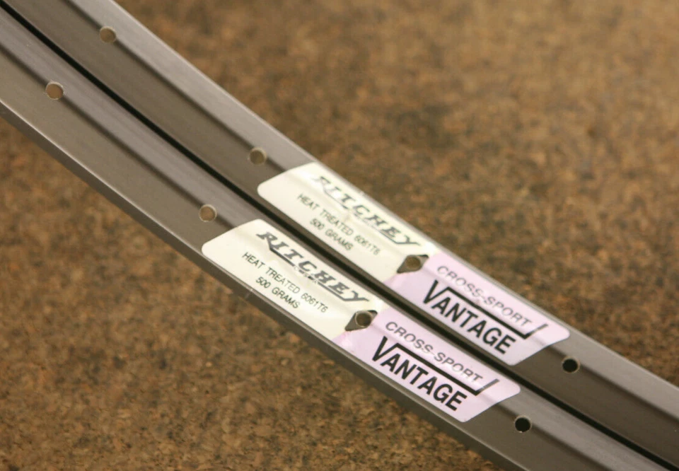 Juego de llantas de cubierta retro Kult NOS NUEVAS Ritchey Cross-Sport Vantage 36 agujeros 700c Foto 1 de 4