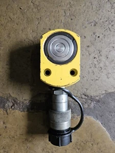 Enerpac Flat-Jac RSM100 Hydraulic Jack - Picture 1 of 7