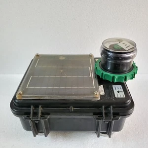 McDermott LED Barge Light BGLED Case Green Amber Solar Flashing (Used) - Picture 1 of 15