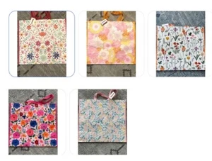 CLEARANCE Variety of Flowers2 TJMaxx, & Marshalls Reusable bags - Picture 1 of 17