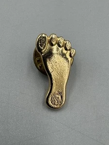 Gold Colored Foot Print Podiatrists Lapel Pin - Picture 1 of 3