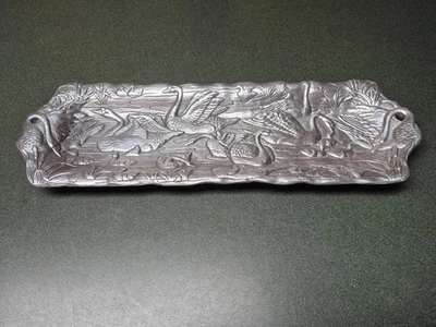 Antigo Arthur Court 1989 Swans On Lake com bandeja de servir de alumínio Cygnets 18,5" x 6" - Imagem 1 de 4