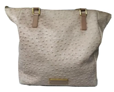 Bolso de mano Marc Jacobs de cuero sintético con relieve de avestruz como está Foto 1 de 4