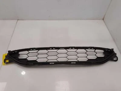 Parachoques central inferior Honda HR-V 2016-2018 pieza original OEM 71103T7JH00 Foto 1 de 4