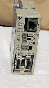Yaskawa SGDF-A2CP Seropack trasduttore controller 24 VDC 3Ph 2A - Foto 1 di 9