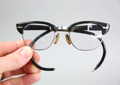 Monturas de gafas con borde de cuerno Universal Optical Co de colección 10 kgf marrón años 70 americano Foto 1 de 4