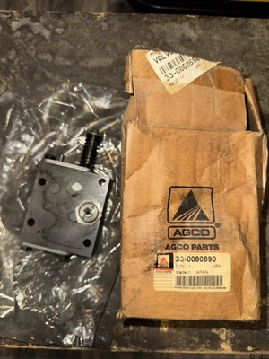 Válvula de control hidráulica NOS 33-0060690 Massey Ferguson & AGCO Foto 1 de 4
