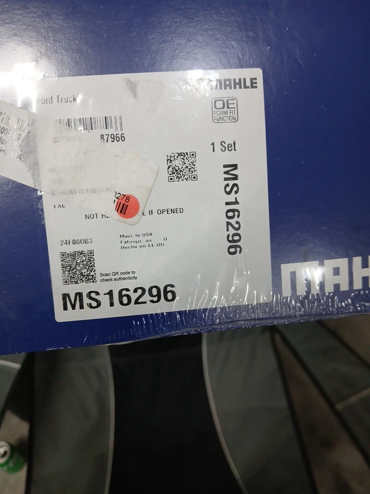 Ford Intake Manifold with Gasket for Crown Victoria, Explorer, Mustang 4.6L - Image 1 of 2