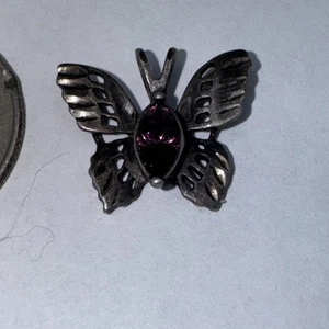 925 Sterling Silver Purple Center Stone Butterfly Pendant 1.7 Grams - Picture 1 of 5