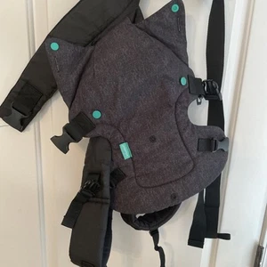 Infantino Flip 4-in-1 Convertible Carrier - Black - Picture 1 of 3