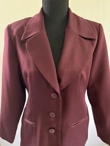 Willow Ridge Women's polyester Suit Plum color, Size 6P (petite), Gently Used - Picture 1 of 6