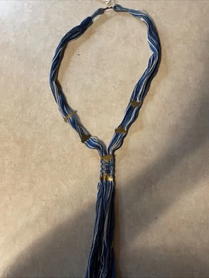 Collar azul bohemio Free People hilo de latón y algodón hecho en India Foto 1 de 4