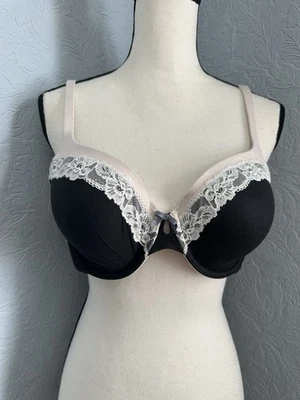 Sujetador Victoria's Secret 38B Body By Victoria Forrado Cobertura Perfecta Negro y Rosa Foto 1 de 4