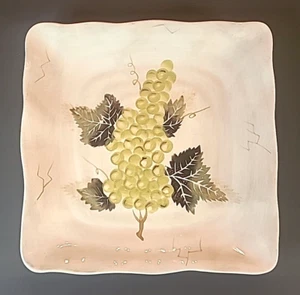 Tabletops Gallery Cabernet 11" Square Plate Light Green Grapes Hand-Painted - Picture 1 of 5