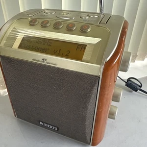 Roberts DAB Radio FM RDS Model RD-5 Mains or Battery Operated Wood Effect Retro - Picture 1 of 6