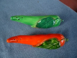 Vintage Giappone PEPERONCINI PICCANTI JALAPENO sale peperoncino shaker 4" rosso verde - Foto 1 di 5