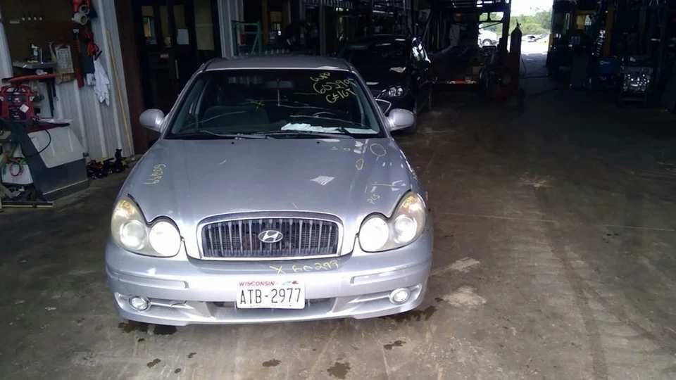 Grille Fits 02-05 SONATA 4304373 - Image 1 of 4