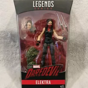 Figura de acción Elektra de Marvel Legends con Build A Figure Man Thing 6" Daredevil - Imagen 1 de 13
