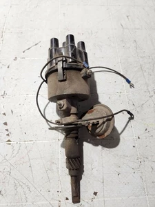 Distributor 235 6 cyl Chevrolet USED - Picture 1 of 2