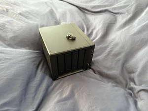 Synology DS923+ 4-Bay NAS Enclosure - Photo 1/8