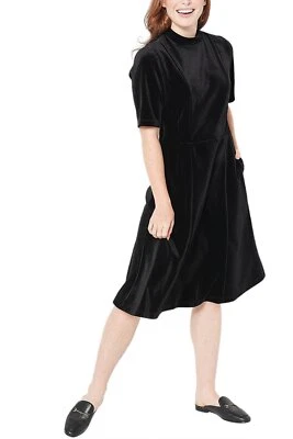 Isaac Mizrahi Live! Vestido de terciopelo negro Always Isaac Fit & Flare Foto 1 de 2