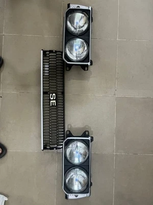 Faro montaje completo Toyota Corolla conversión 1970-1983 -KE70-TE72-KE75 Foto 1 de 4