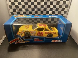 Racing Champions Roaring Racers Country Time #68 Bobby Hamilton 1:24 Scale - Picture 1 of 7