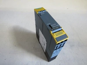 SIEMENS SIRIUS SAFETY RELAY 3SK1211-2BB40 XLNT USED TAKEOUT MAKE OFFER !! - Picture 1 of 4