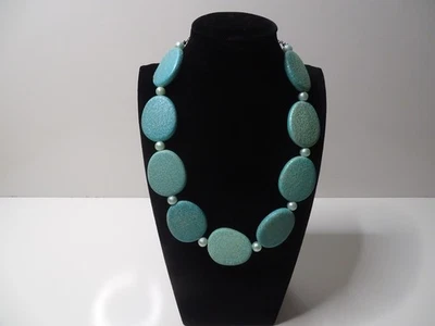 Collar Jackie Brasil llamativo con cuentas grandes de resina en color turquesa sintético Foto 1 de 4