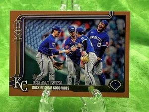 Kansas City Royals Team Card /2025 Gold - 2025 Topps Series 2 #436 - Picture 1 of 11