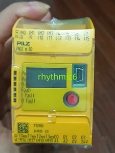 Relé de seguridad Pilz nuevo 772100 Pilz PNOZ m B0 entrega rápida FedEx o DHL - Imagen 1 de 4