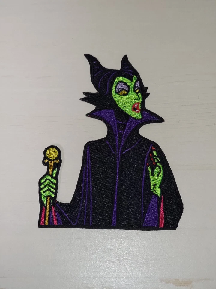 Parche de apliques bordados para planchar de 4 pulgadas de Maléfica de la Bella Durmiente Foto 1 de 1