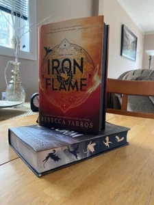 Iron Flame & Onyx Storm-Sprayed edges / Hardcover / 1st Editions - Bild 1 von 20