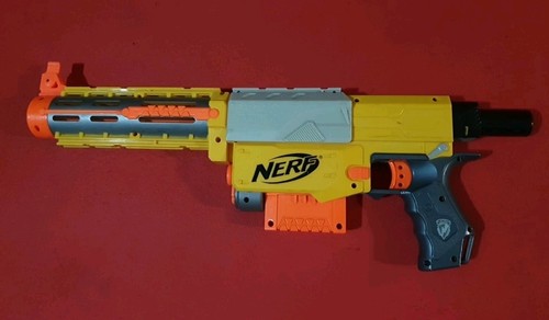 NERF N-Strike Yellow Recon CS-6 Rifle with Laser Sight & Clip