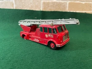MATCHBOX SERIES MERRYWEATHER FIRE ENGINE KING SIZE NO 15 ENGLAND LESNEY 39 - Picture 1 of 9