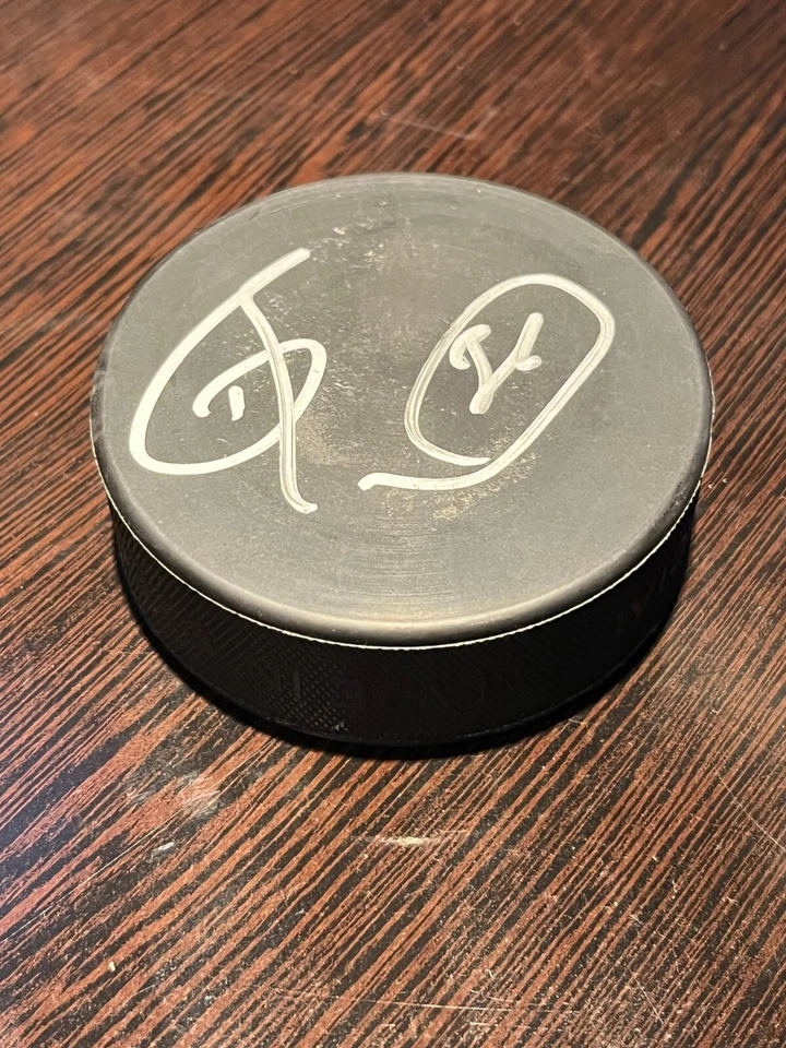Dave Bolland Signed Autographed NHL Hockey Puck Blackhawks Panthers Lot #1 - Image 1 of 1