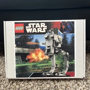 LEGO Star Wars: AT-ST (7657) - Picture 1 of 6